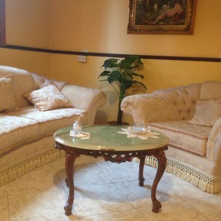 Il B&B Maison Graziella Viagrande Eksteriør bilde