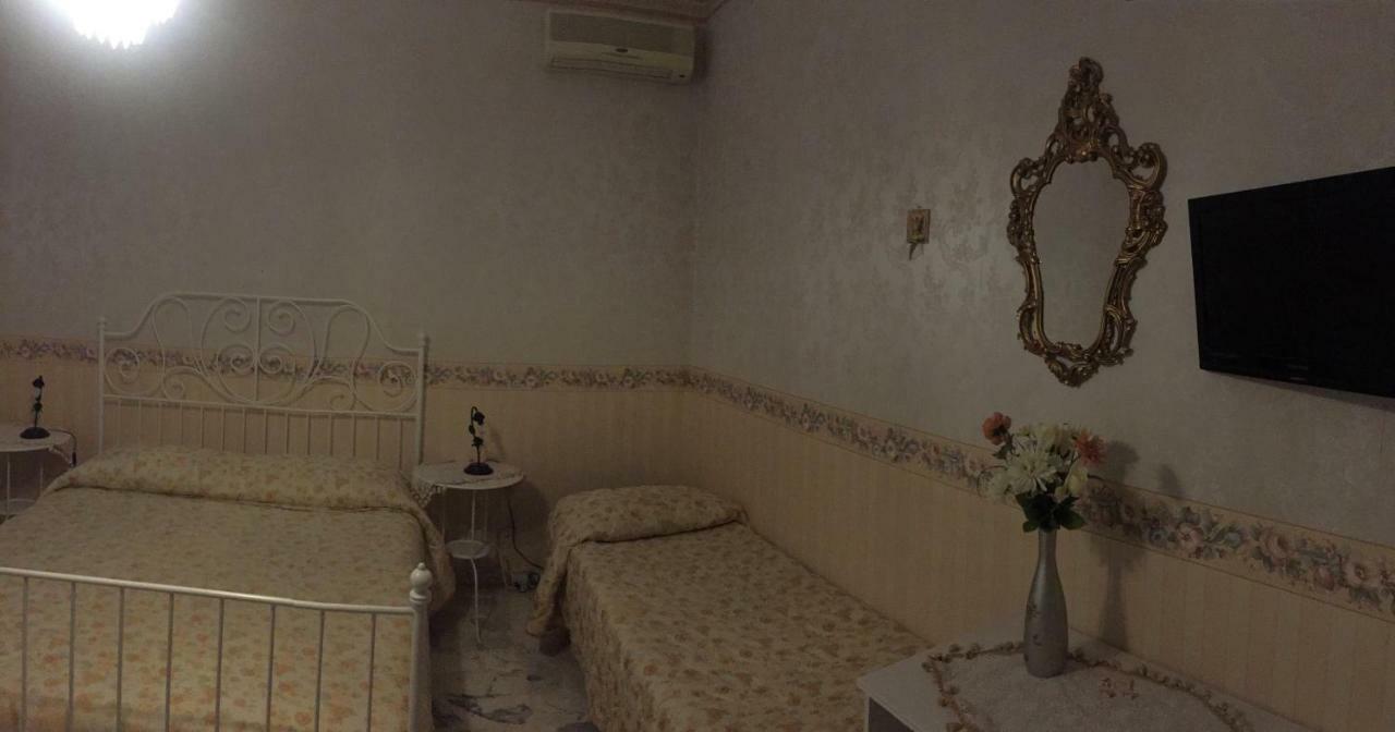 Il B&B Maison Graziella Viagrande Eksteriør bilde